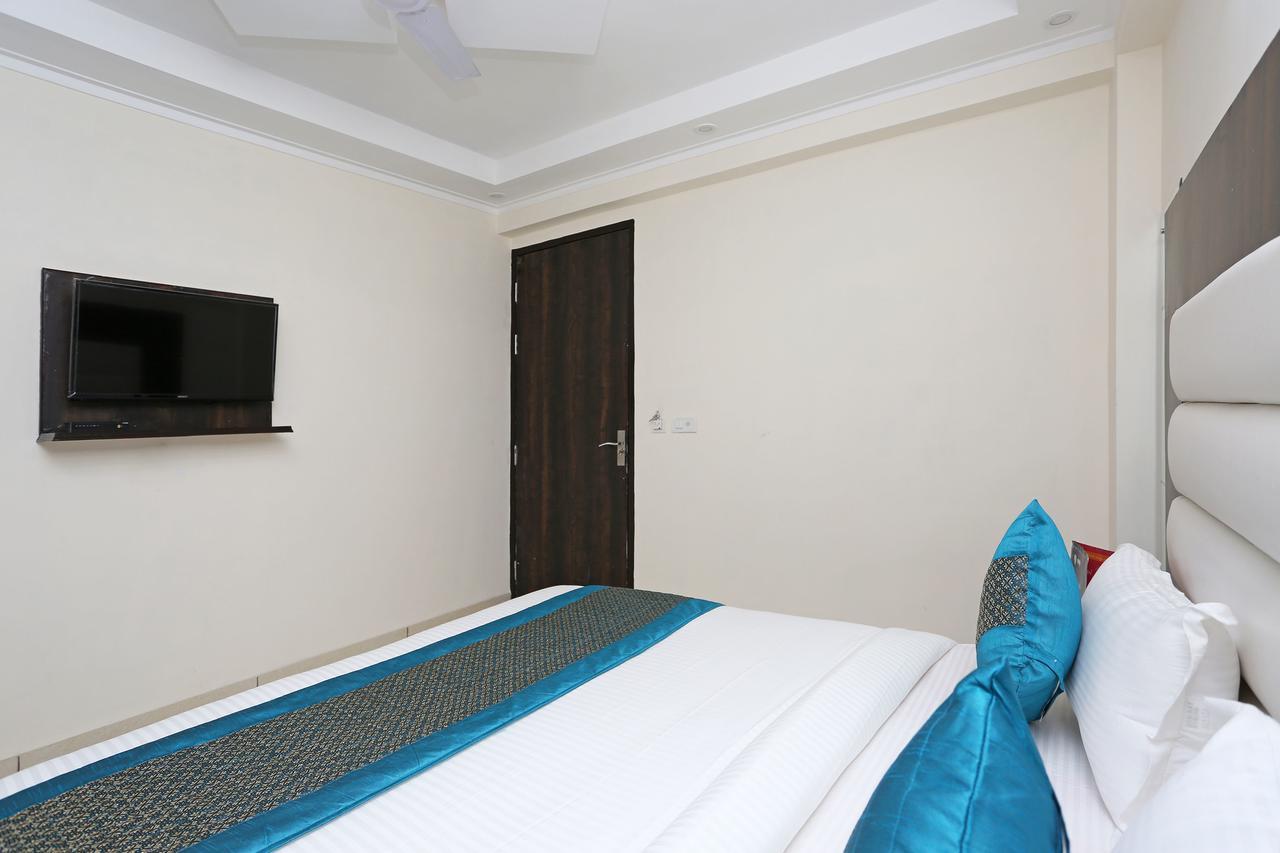 Oyo 9147 Hotel Aerostay New Delhi Exterior photo
